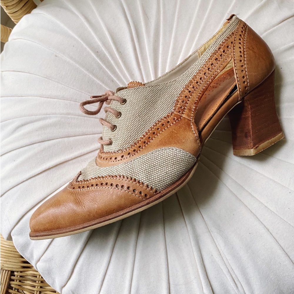 Vintage Oxford Cut-Out Heels